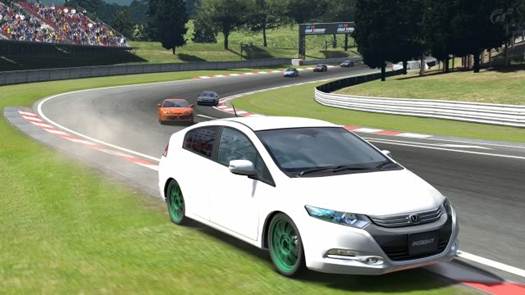 Description: One of Japan's famous race tracks, Suzuka Circuit organized FF Challenge race.