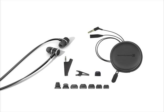 The DX 160 iE comes with a hard carry case, a detachable extension cable, an adapter plug for sharing music, a cable clip, seven pairs of silicone eartips of various sizes, and the Comply foam eartips