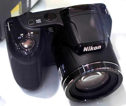 Description: The Nikon L320 is also equipped with anti-blur lens vibration technology to assist with hand held shots.