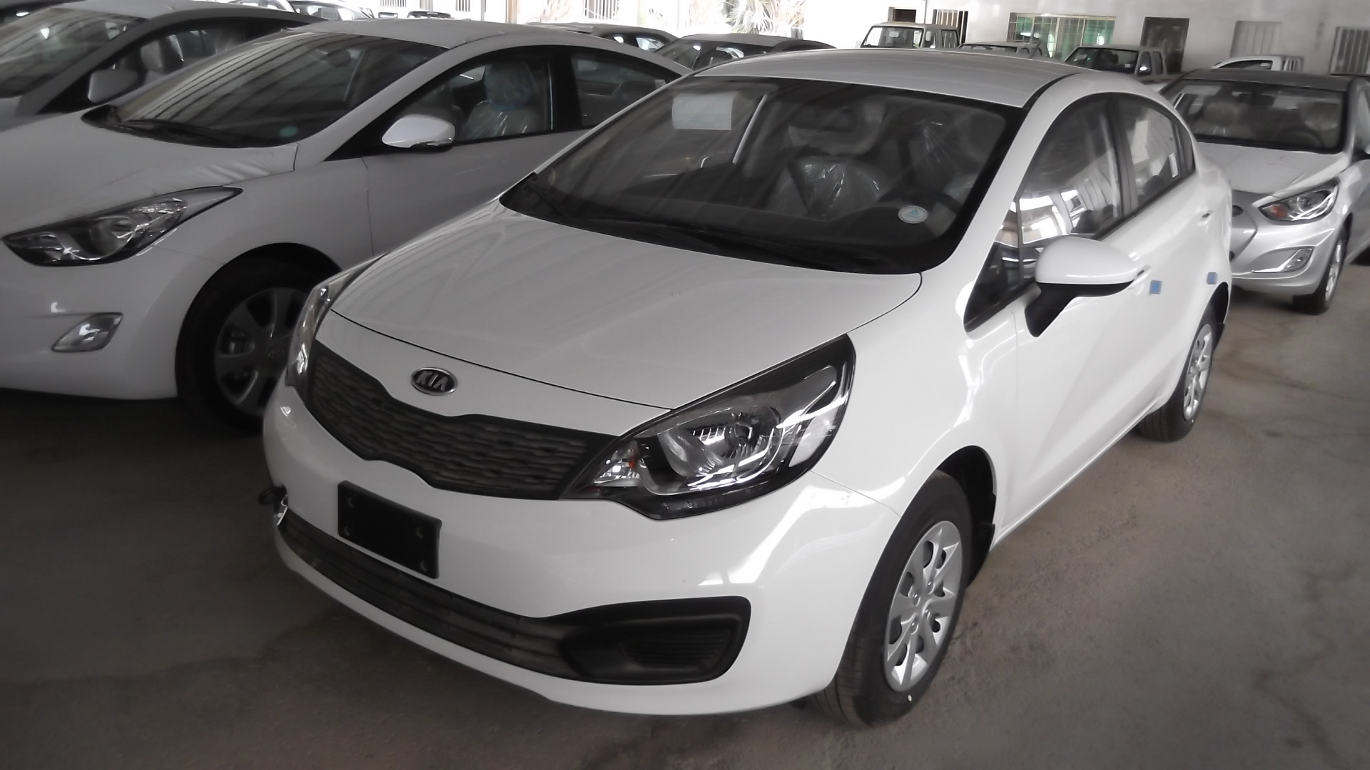 2013 Kia Rio Front Angle