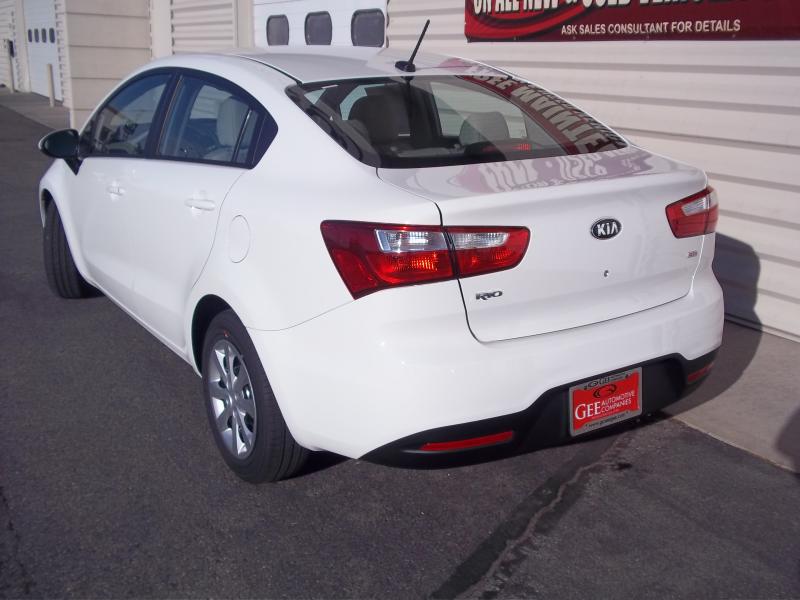 2013 Kia Rio Rear Side