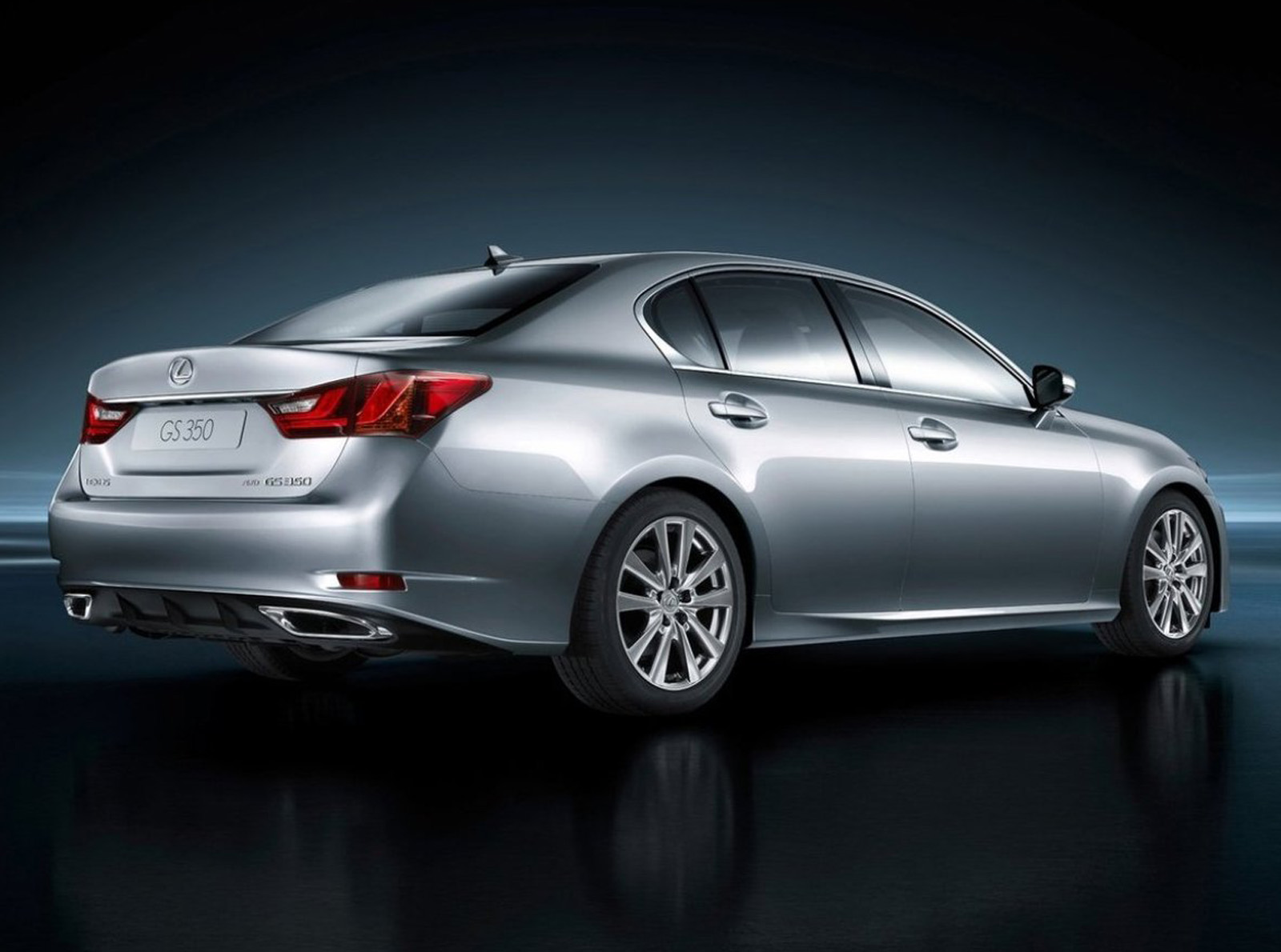 2013 Lexus GS 350 Rear Angle