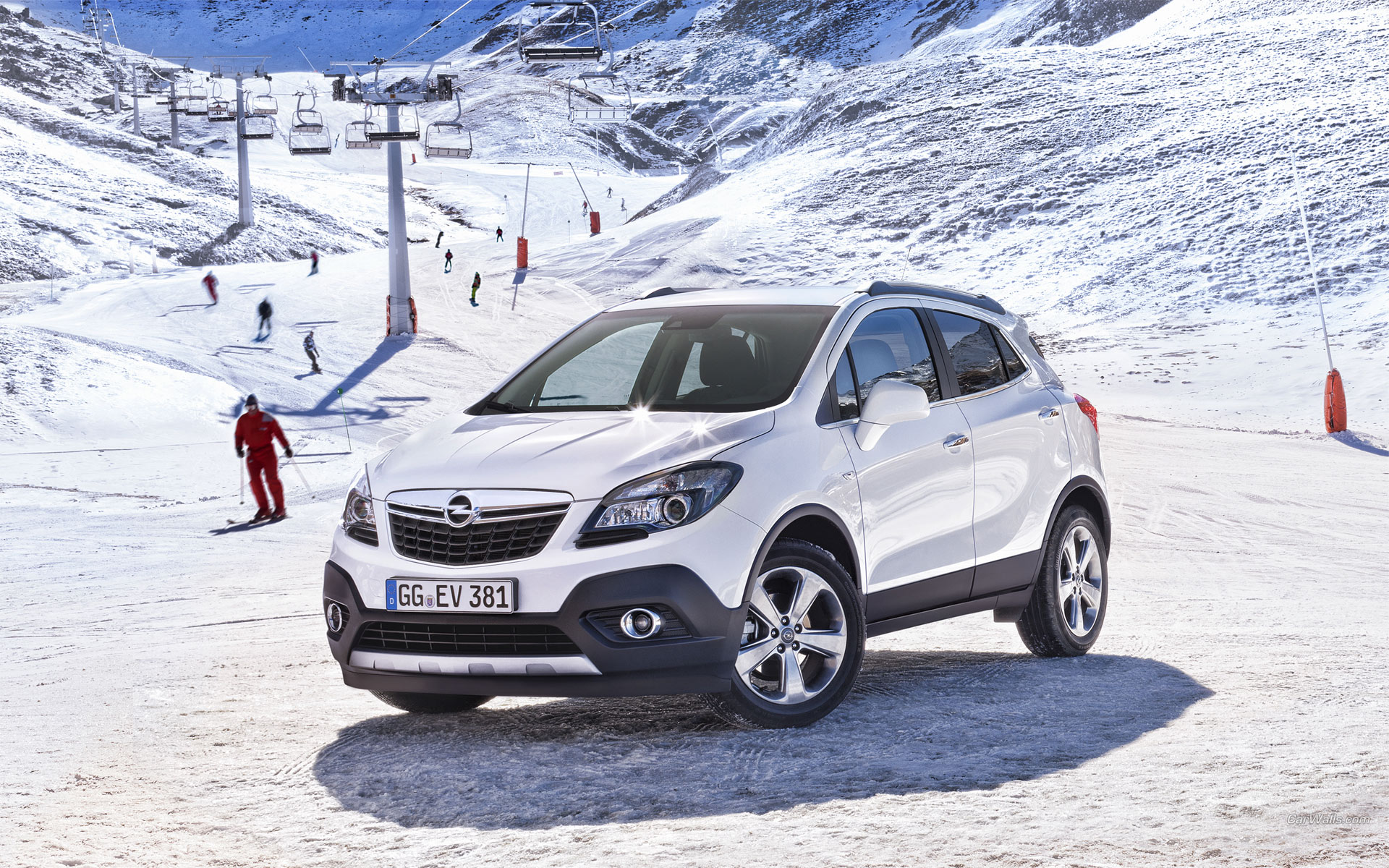 2013 Opel Mokka Front Angle