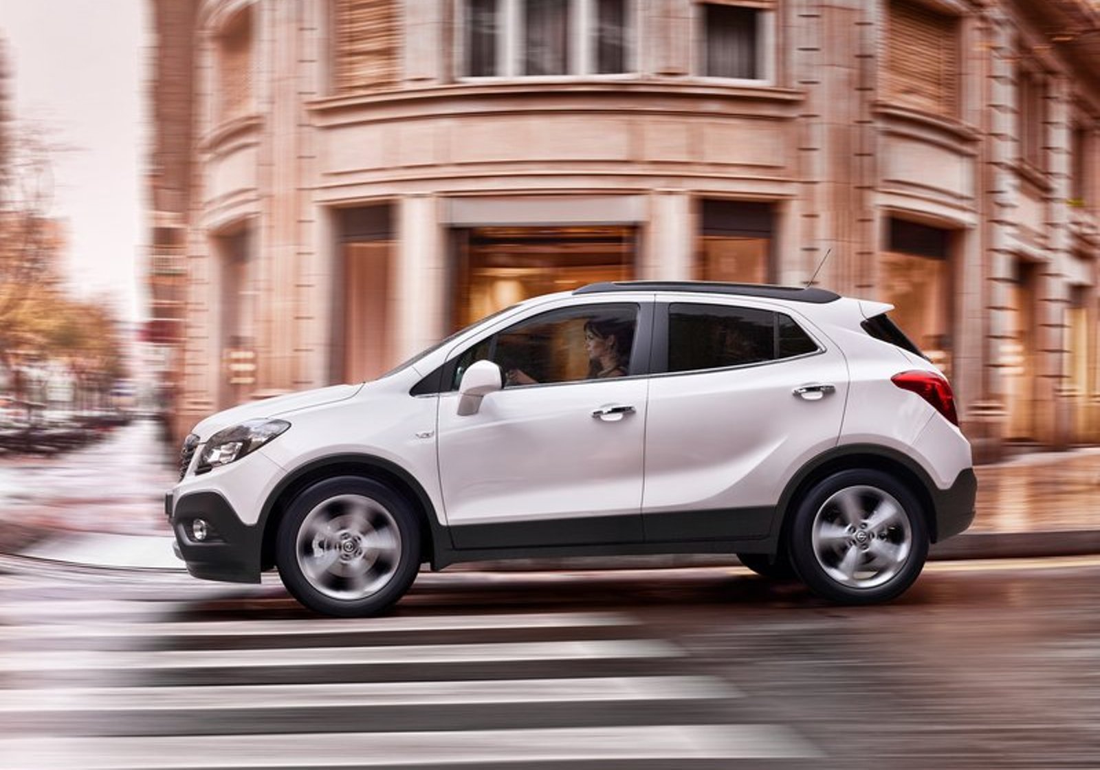 2013 Opel Mokka Side View