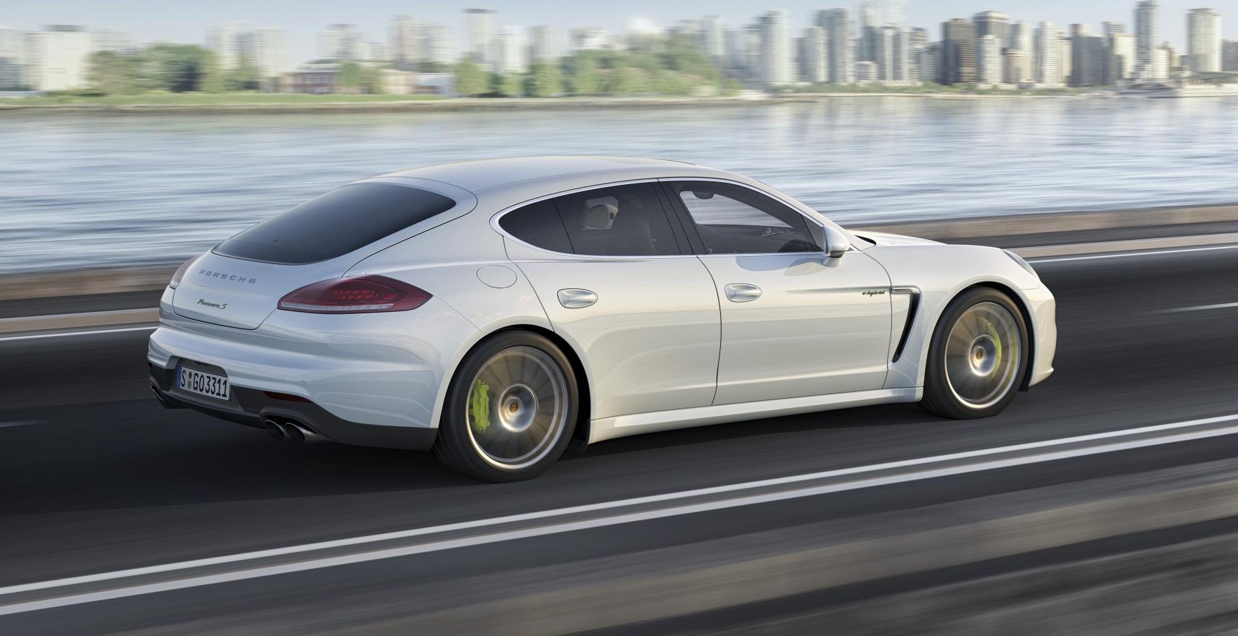 2013 Porsche Panamera Rear Side View