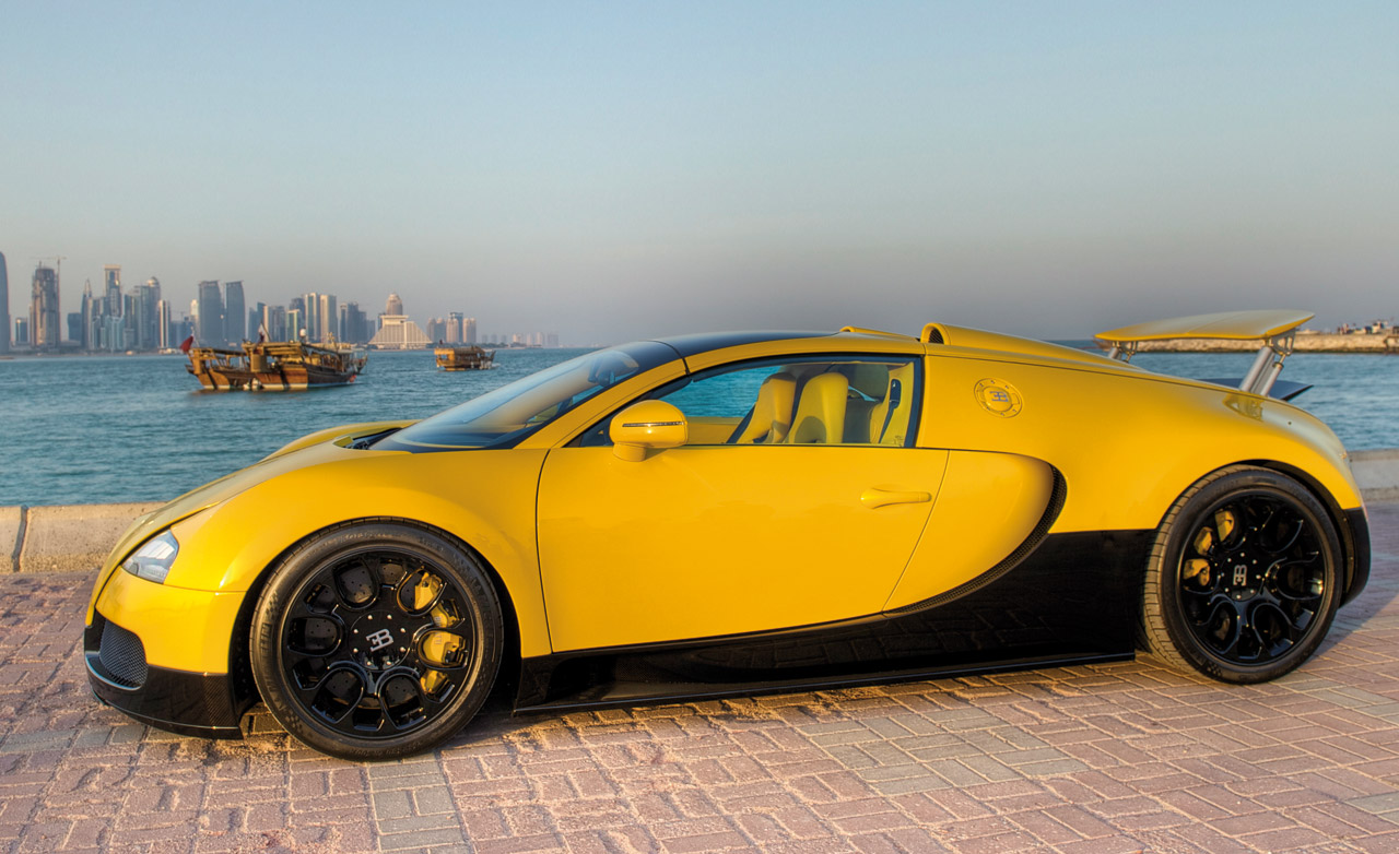 2014 Bugatti Veyron Side View