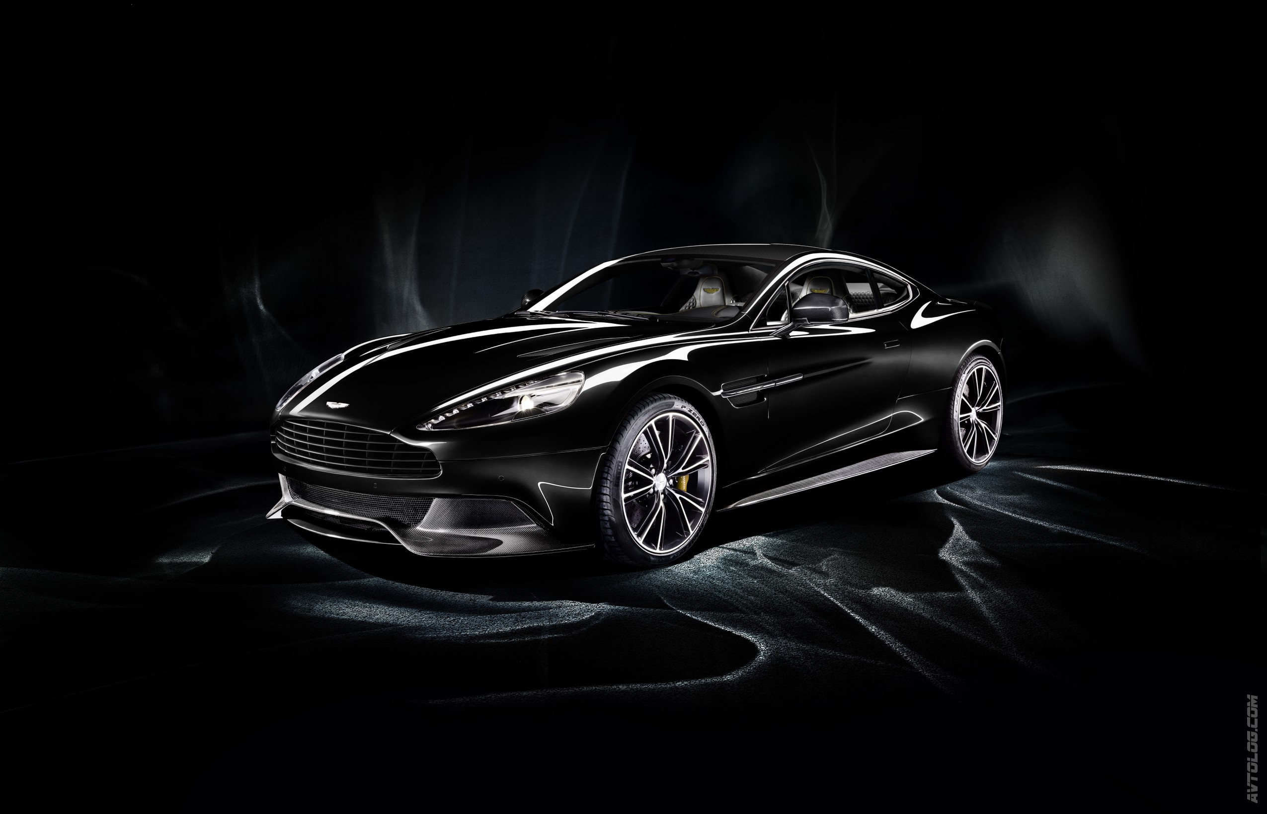 2013 Aston Martin DBS Ultimate Edition Front View