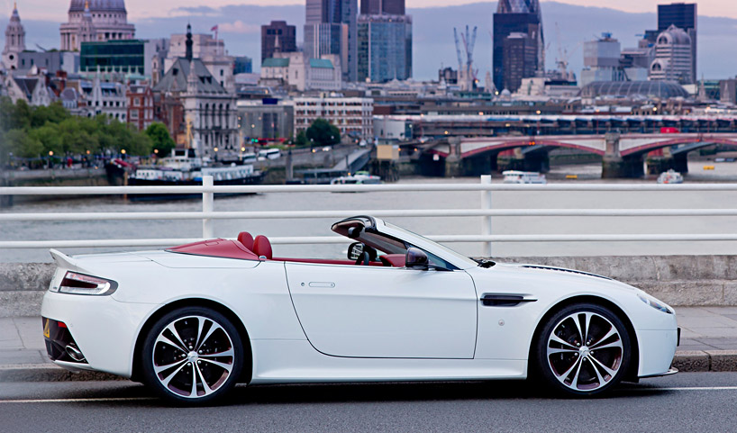 2013 Aston Martin V12 Vantage Roadster Side View