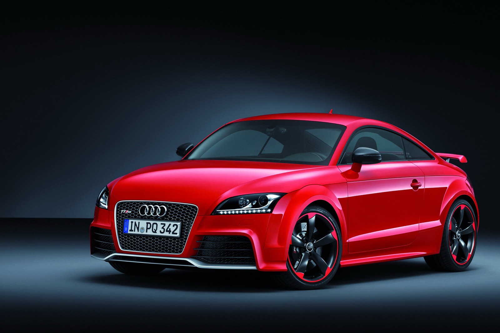 2013 Audi TT-RS Front Side