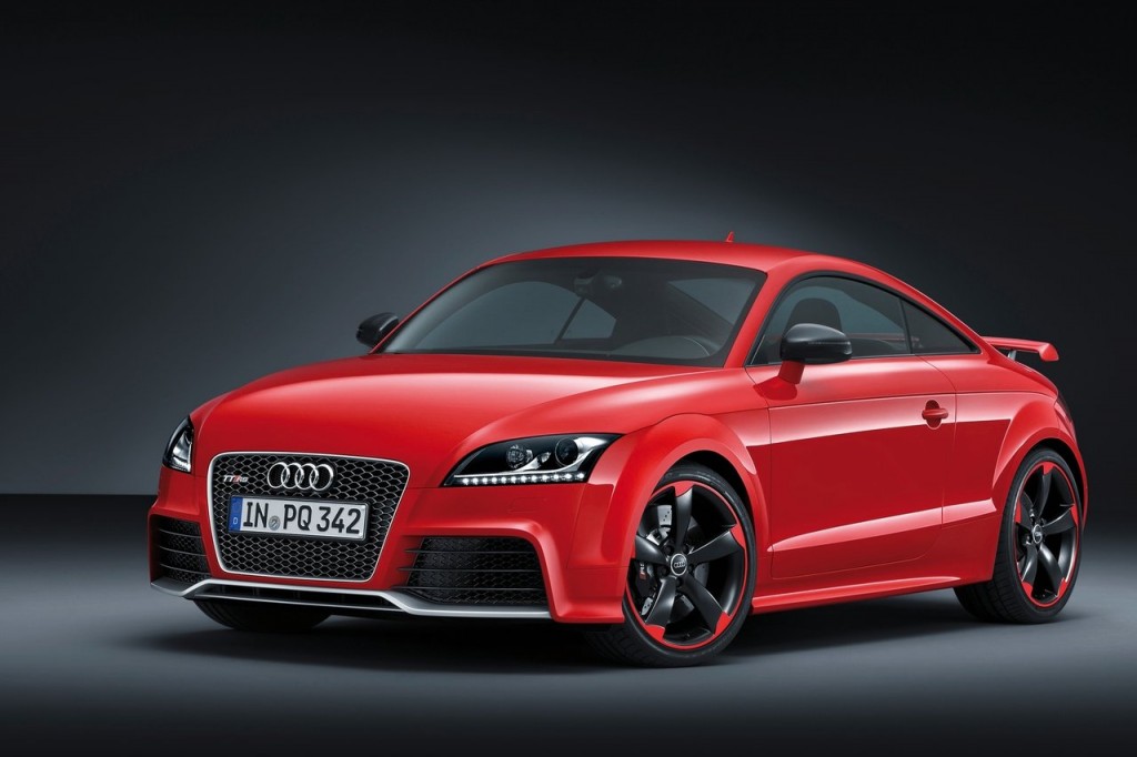 2013 Audi TT-RS Front View