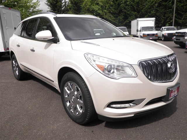 2013 Buick Enclave Front View