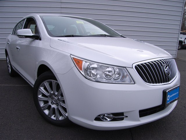 2013 Buick LaCrosse Front Design