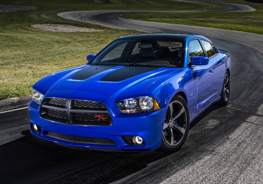 2013 Dodge Charger Daytona Front Three Quarter