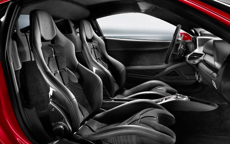 2013 Ferrari 458 Italia Interior