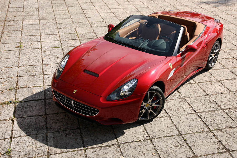 2013 Ferrari California Front Design