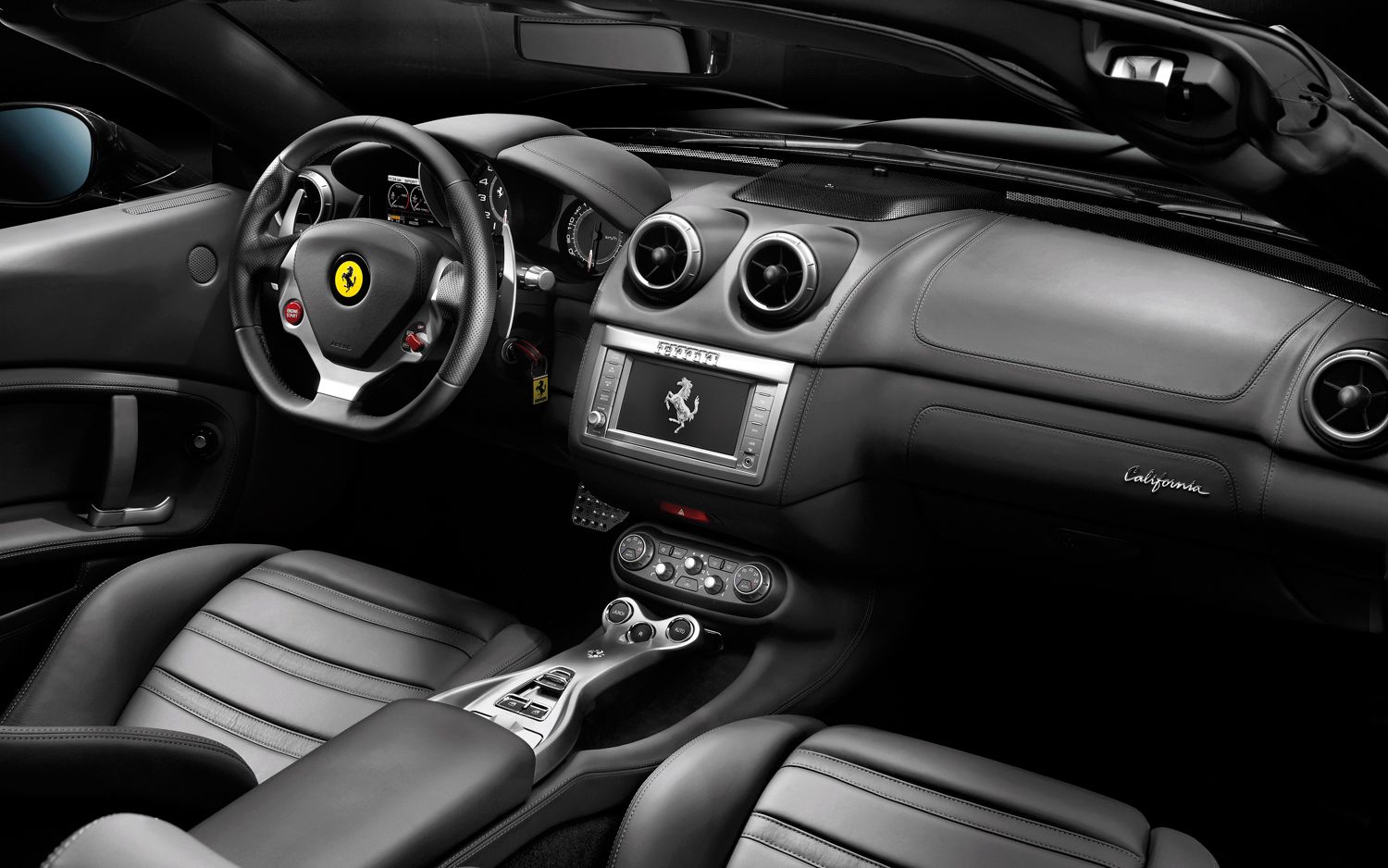 2013 Ferrari California Interior