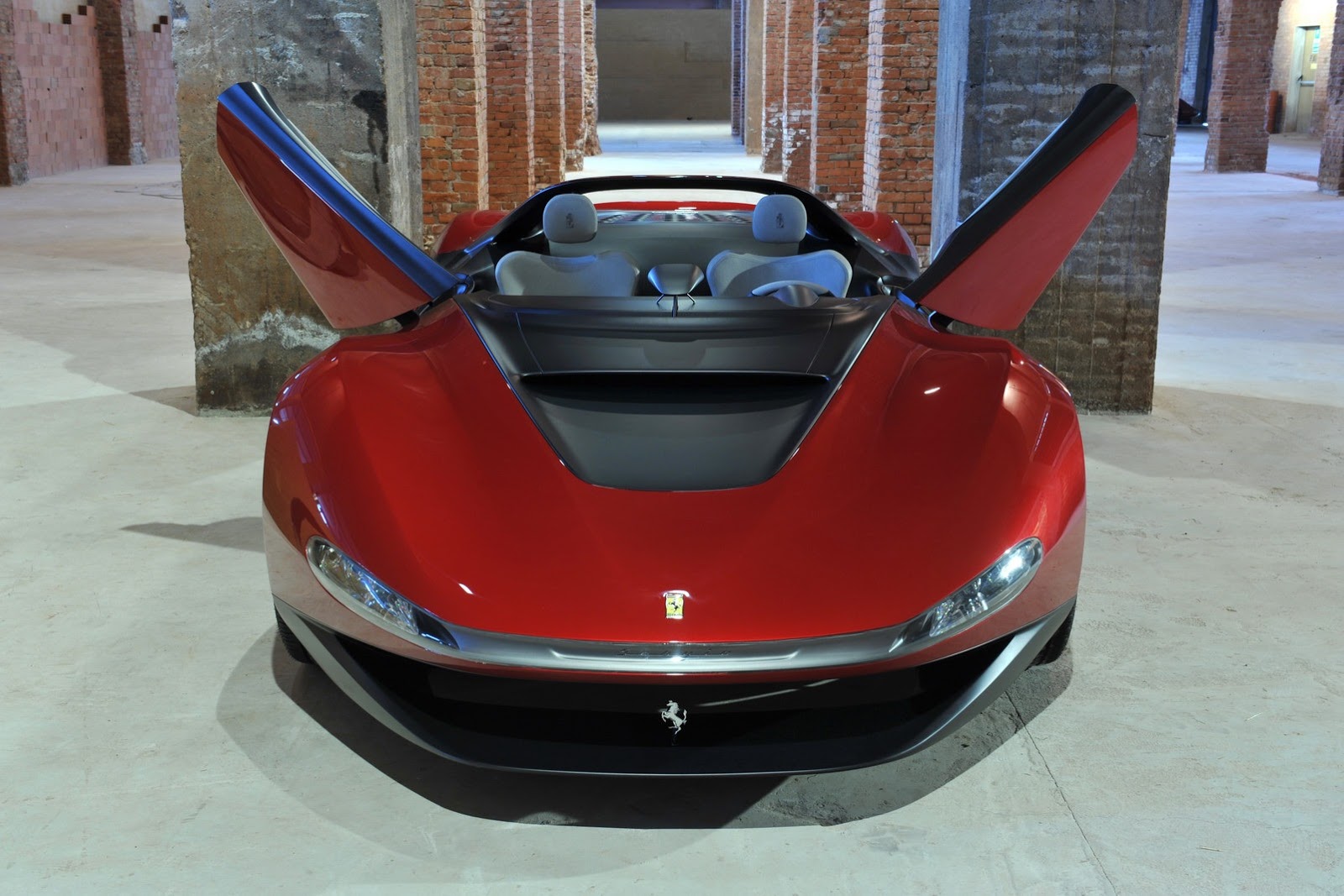 2013 Ferrari Sergio Concept Front Design