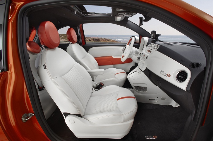 2013 Fiat 500E Interior View