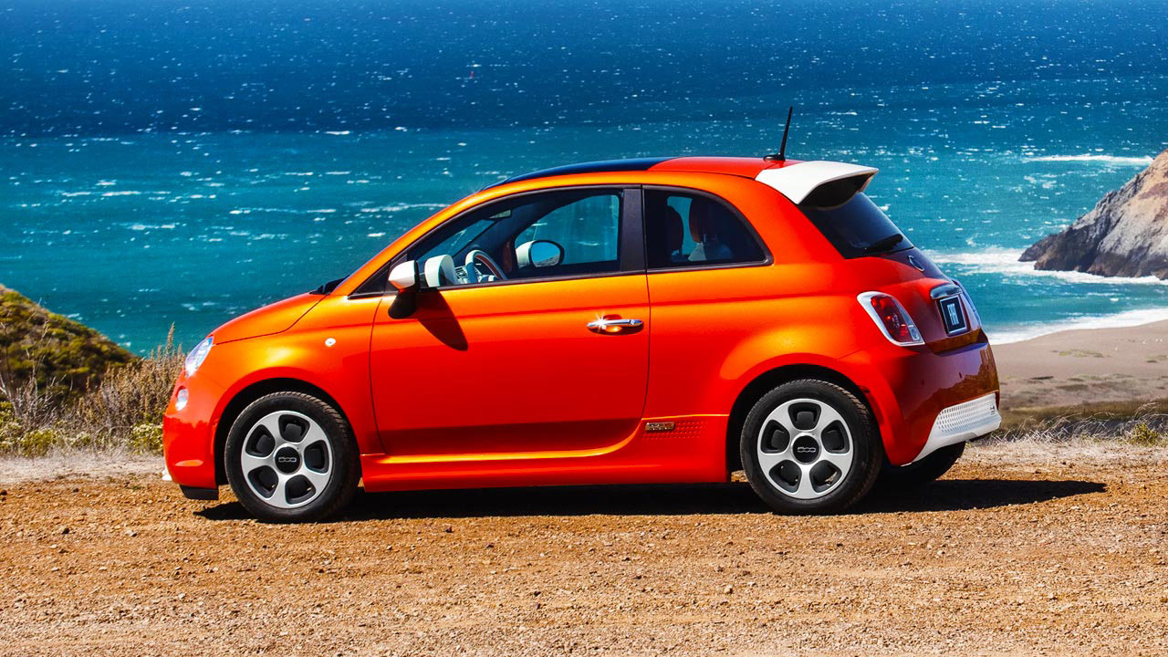 2013 Fiat 500E Side Design