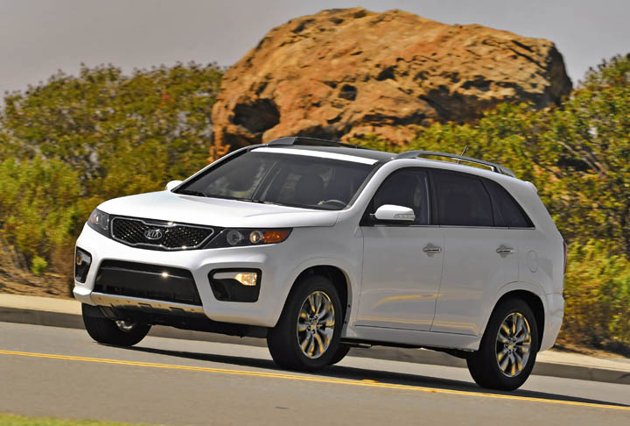 2013 Kia Sorento Front Side