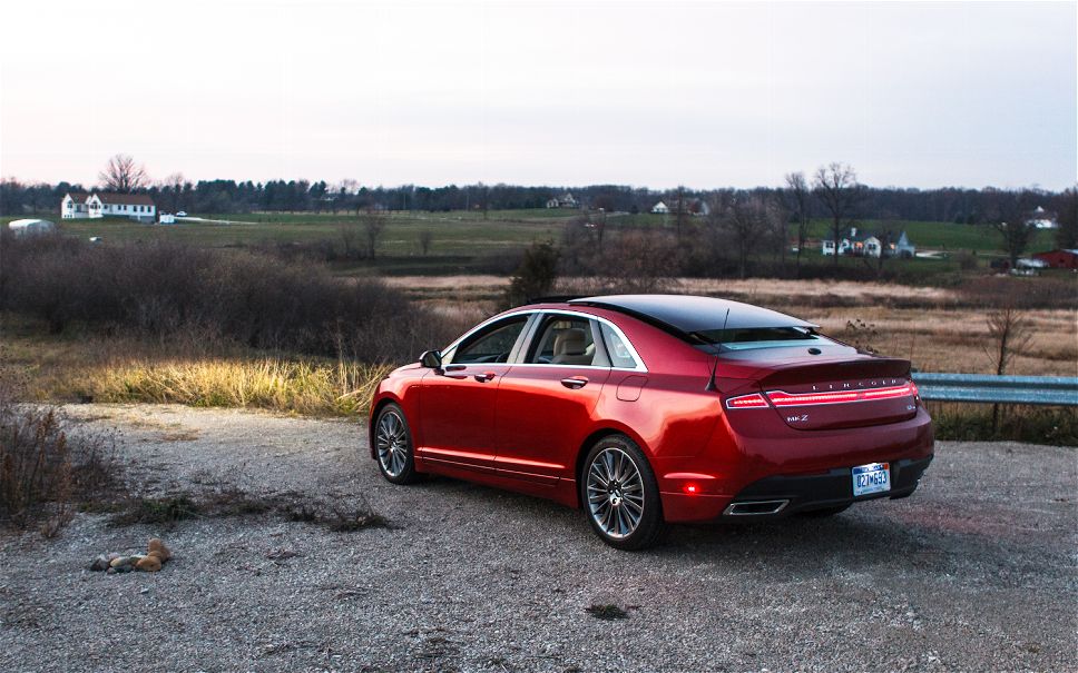 2013 Lincoln MKZ Rear Side View