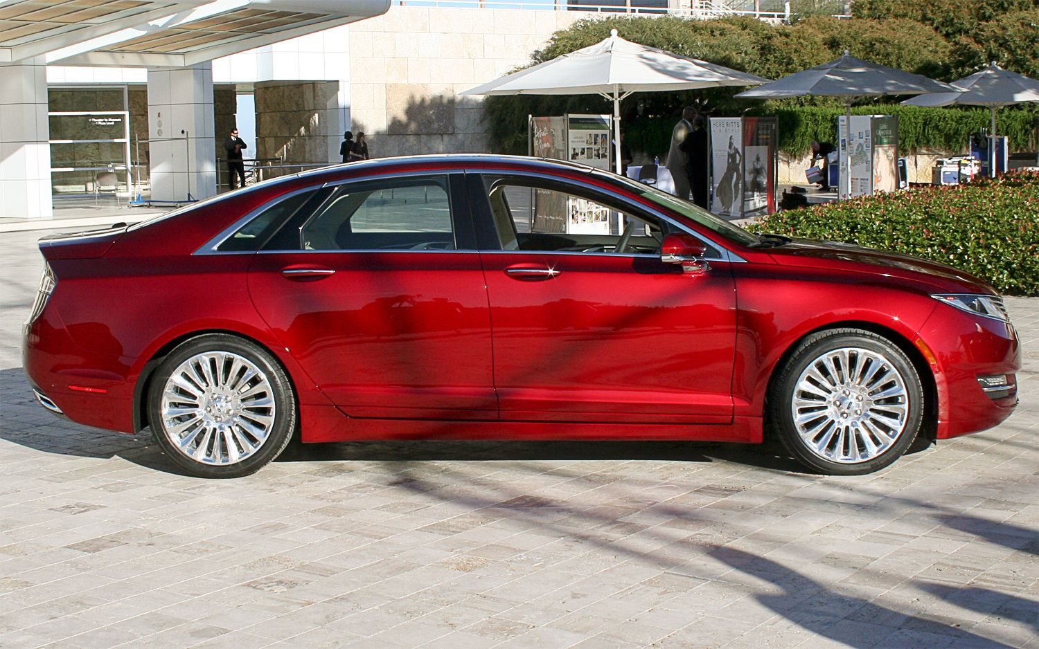 2013 Lincoln MKZ Side View