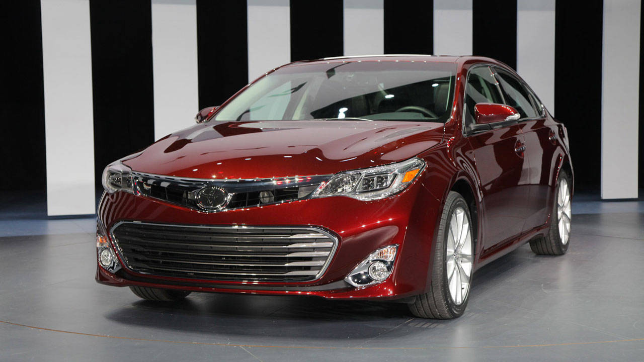 2013 Toyota Avalon Front