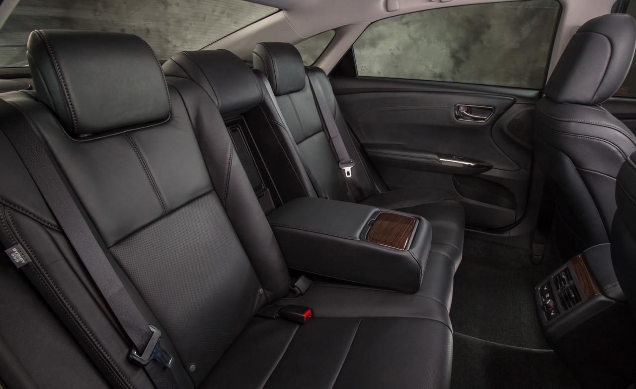 2013 Toyota Avalon TRD Interior