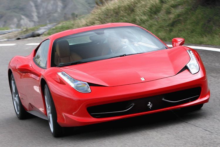 2014 Ferrari 458 Scuderia Front