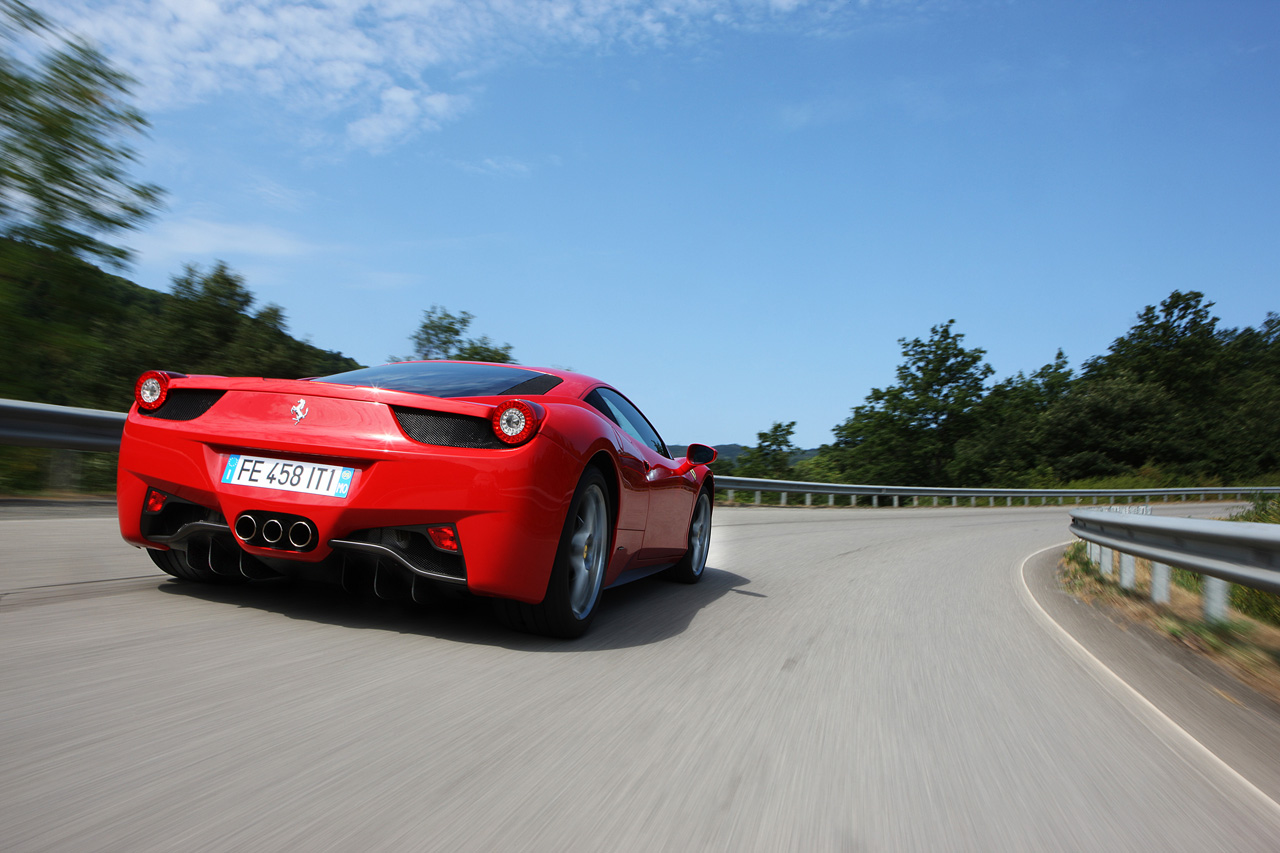 2014 Ferrari 458 Scuderia Rear Design