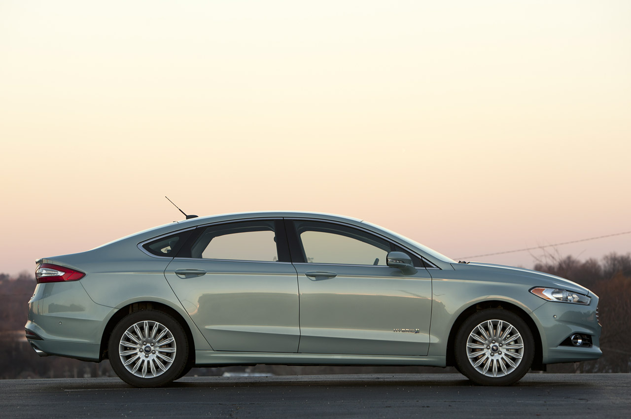 2014 Ford Fusion Hybrid Concept Side