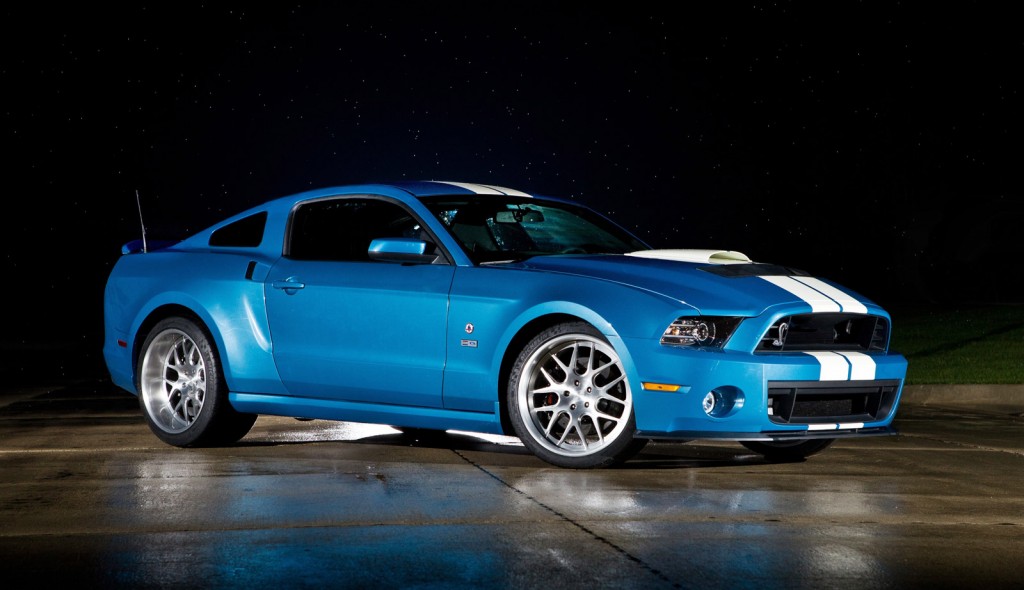 2014 Ford Mustang Shelby GT500 Front Side