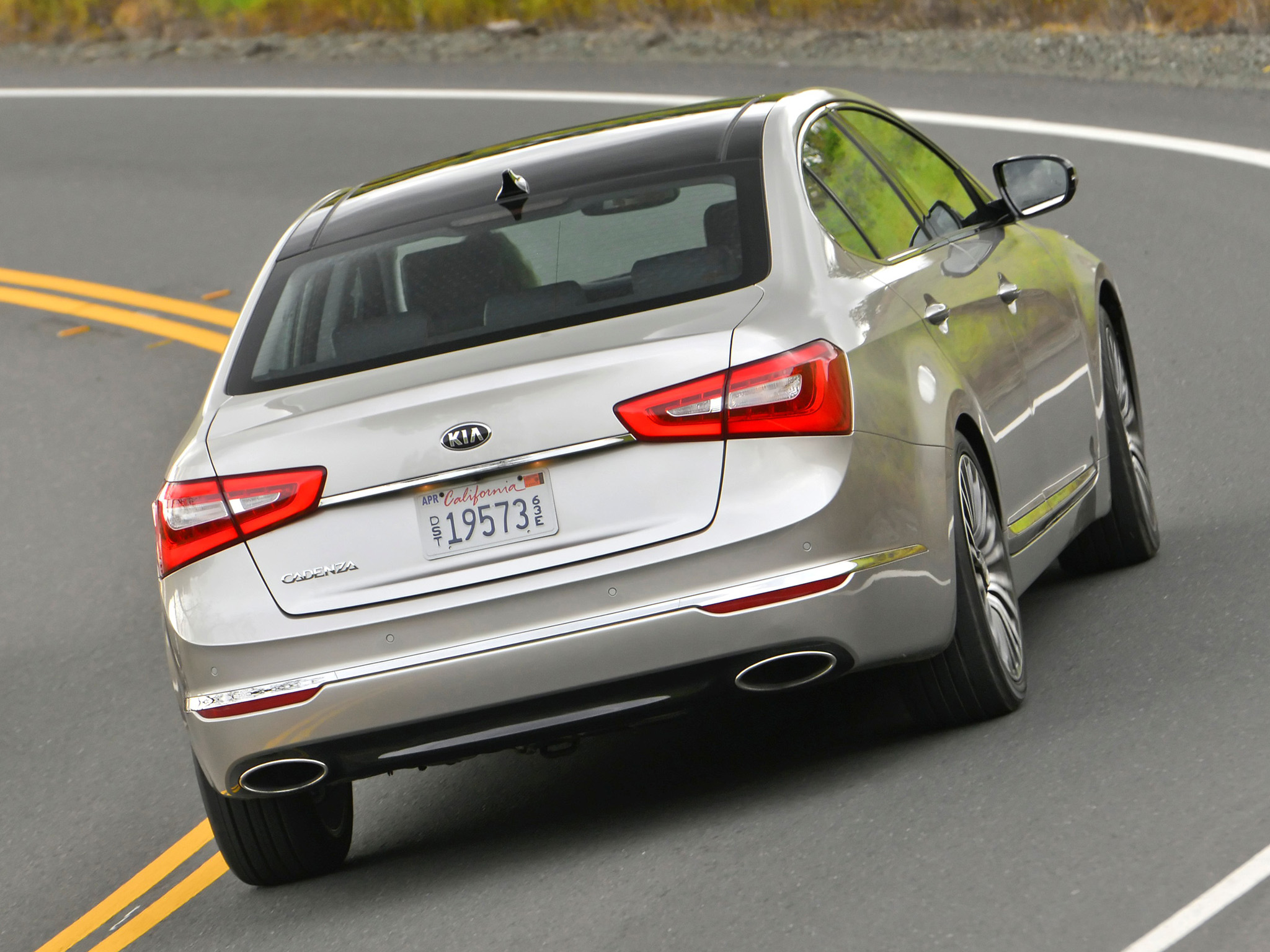 2014 Kia Cadenza Rear Design