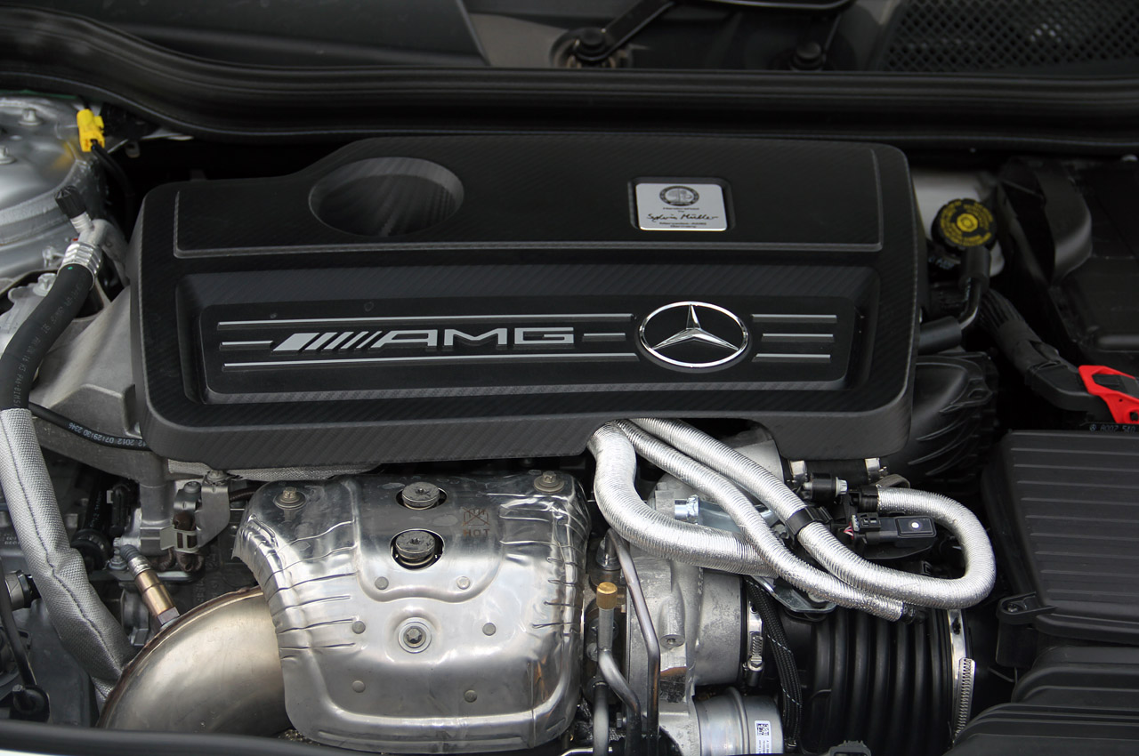 2014 Mercedes-Benz A45 AMG Engine