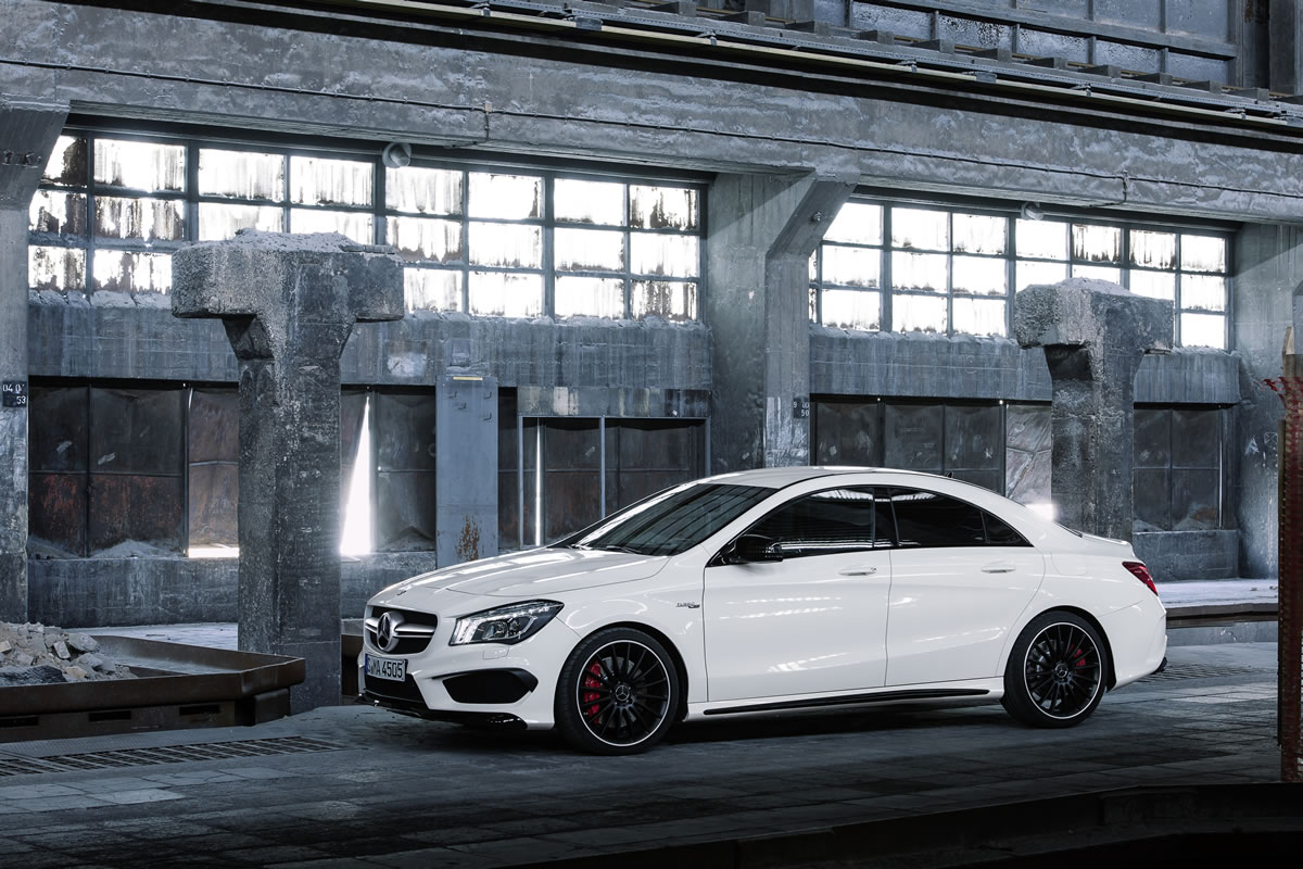 2014 Mercedes-Benz CLA 45 AMG Side View