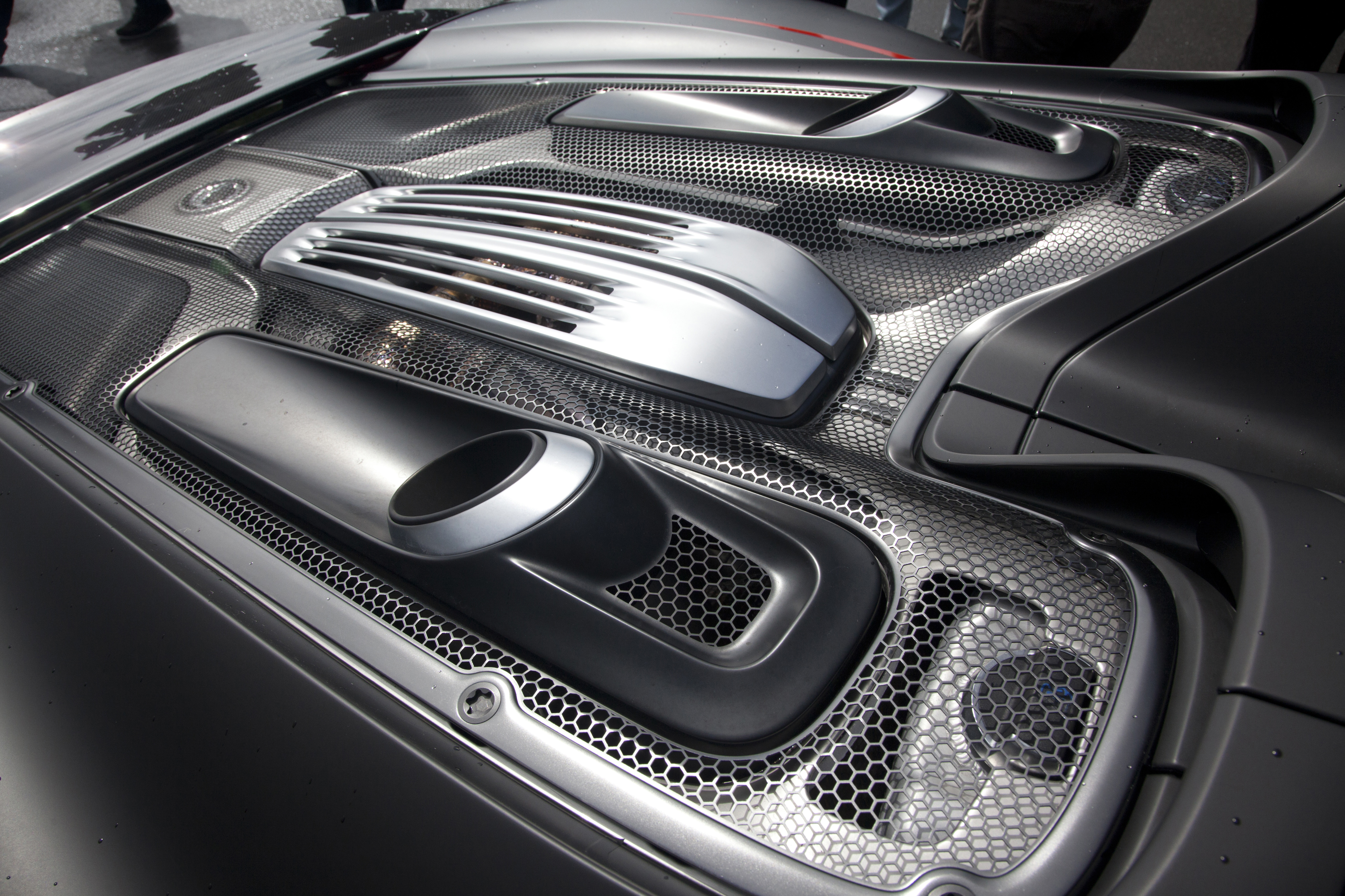 2014 Porsche 918 Spyder Engine