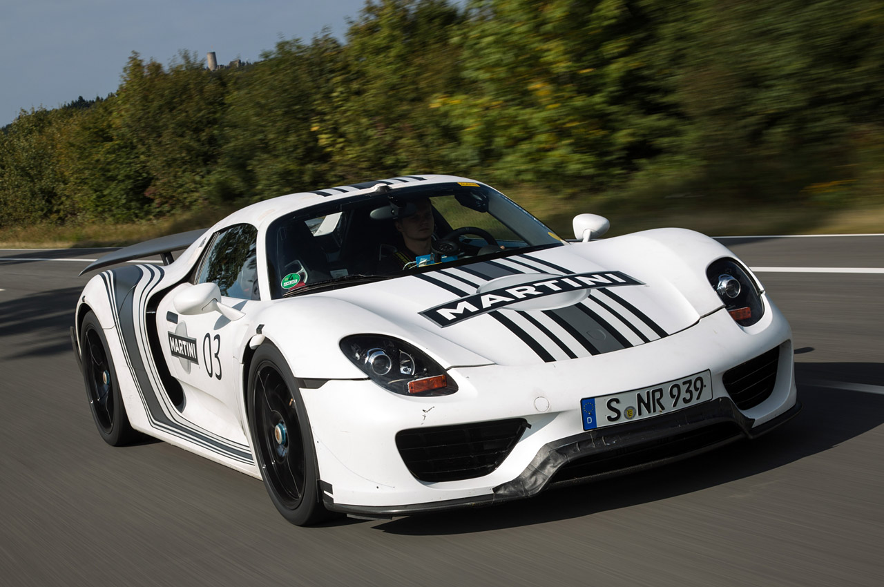 2014 Porsche 918 Spyder Front