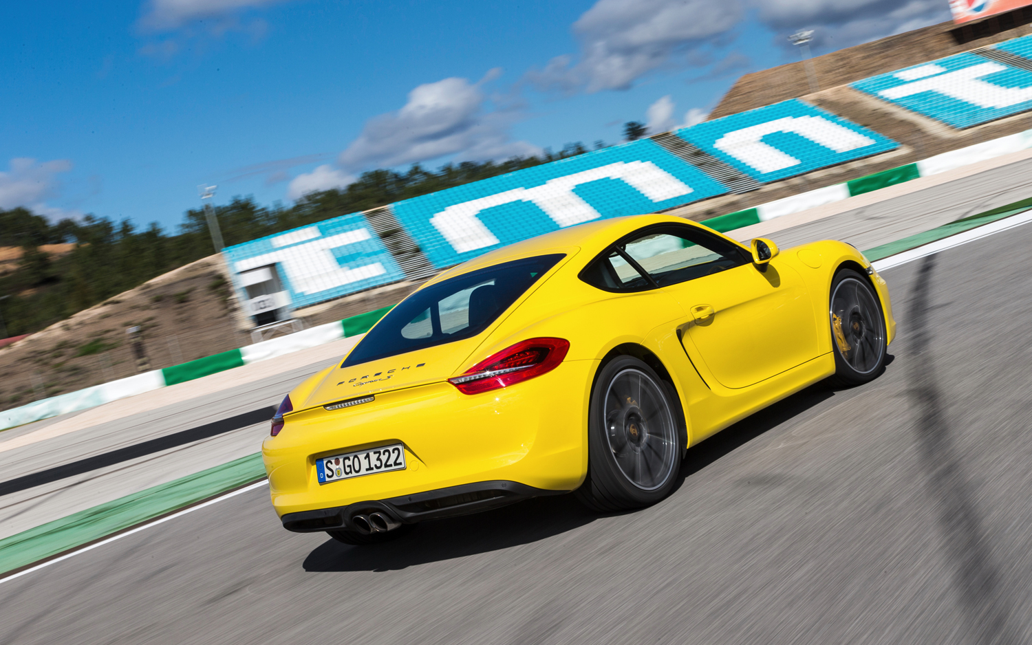 2014 Porsche Cayman Side Rear