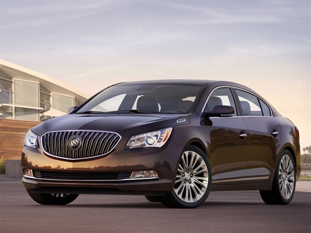 2014 Buick LaCrosse Front View