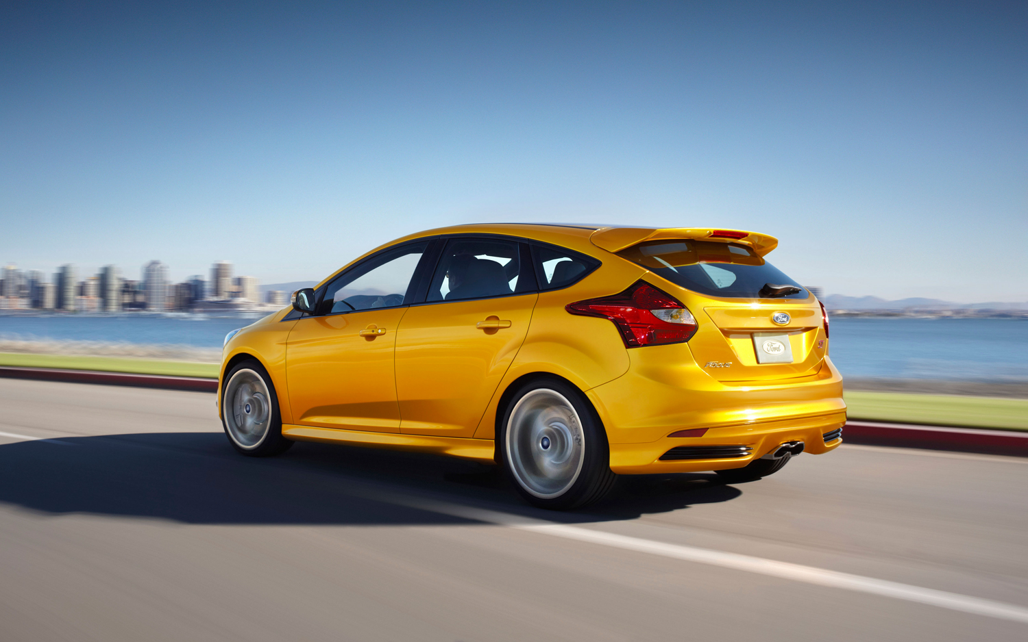 2014 Ford Focus ST Side