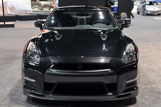 2014 Nissan GT-R Track Edition Front End