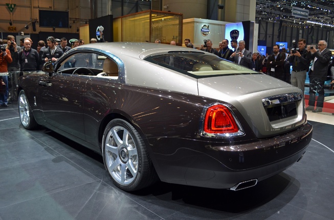 2014 Rolls-Royce Wraith Rear Side