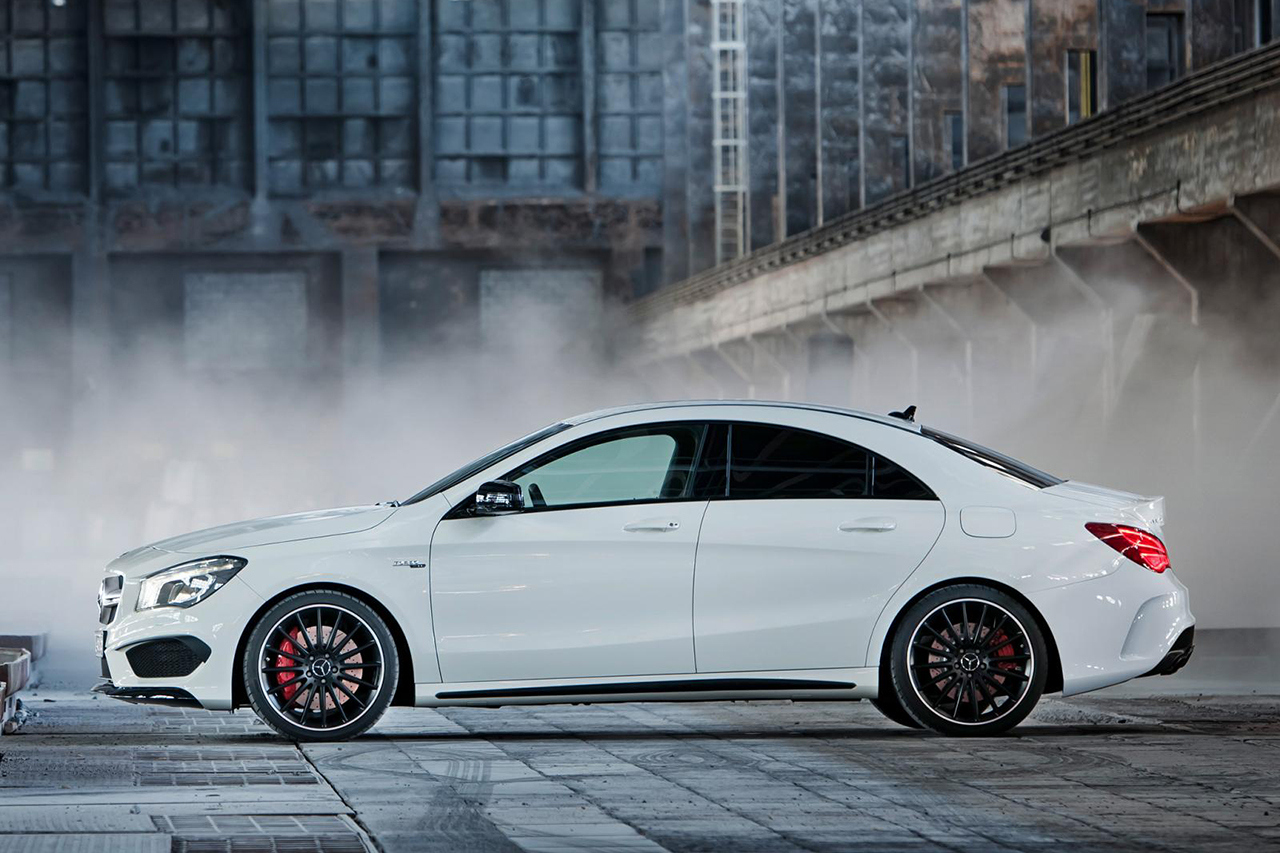 2014 Mercedes-Benz CLA 45 AMG Side View