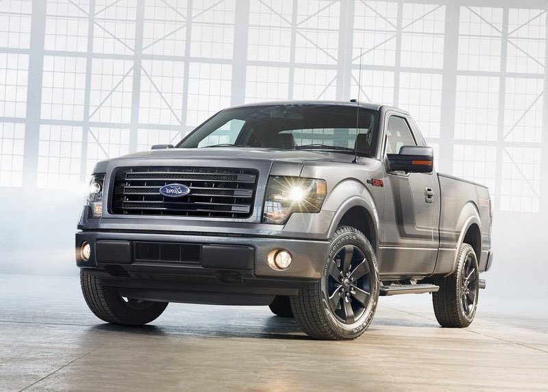 2014 Ford F-150 Front Angle
