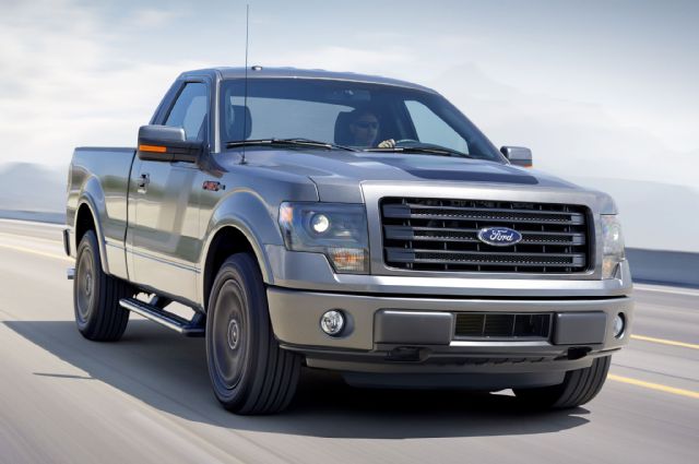 2014 Ford F-150 Front View