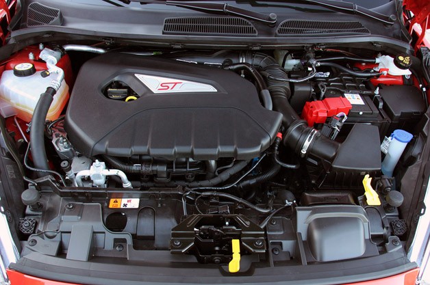 2014 Ford Fiesta ST (European Spec) Engine View