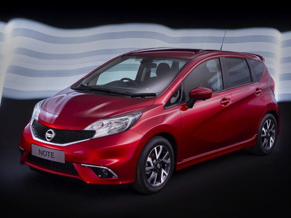 2014 Nissan Note Front Side Angle