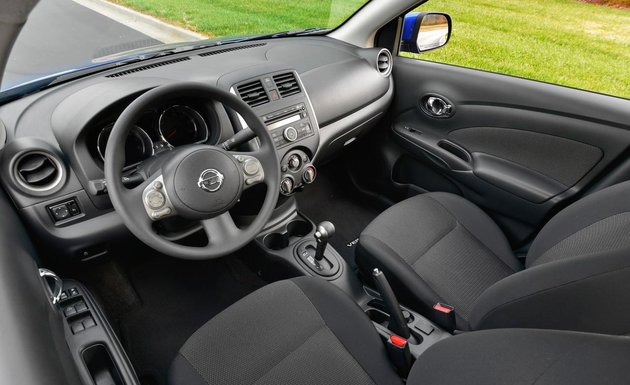2014 Nissan Xterra Interior View
