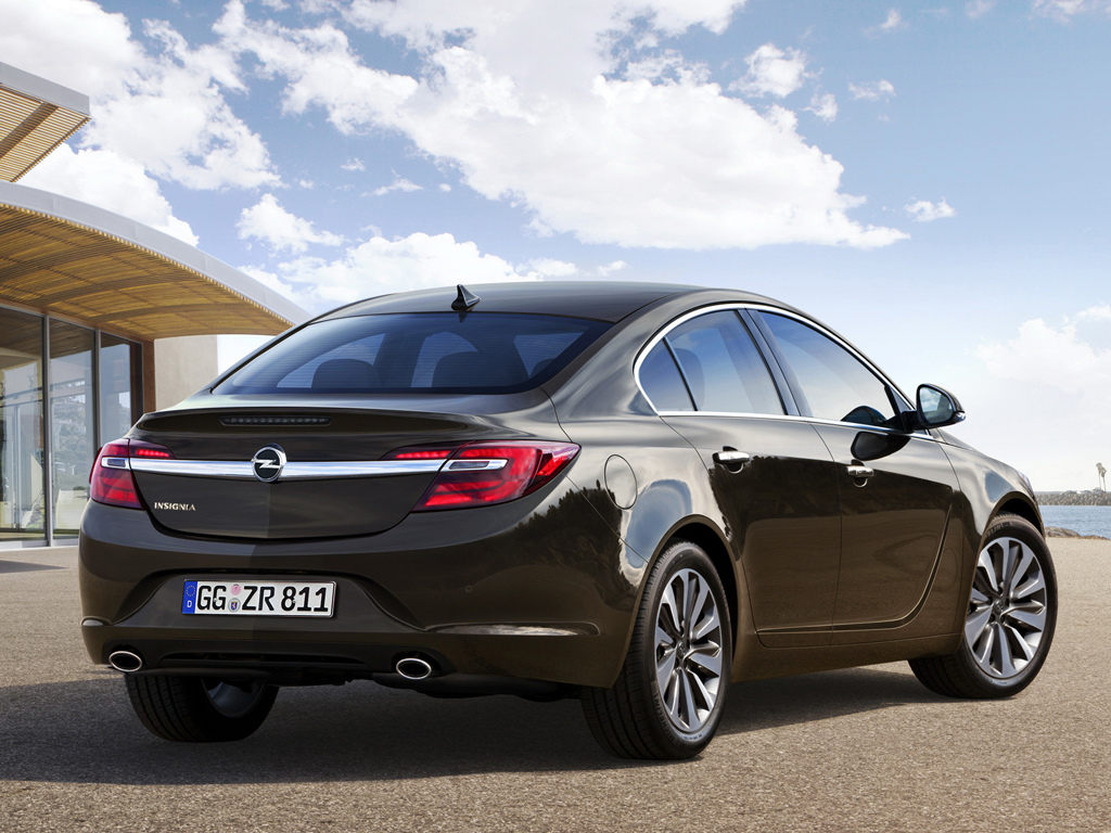 2014 Opel Insignia Rear Side