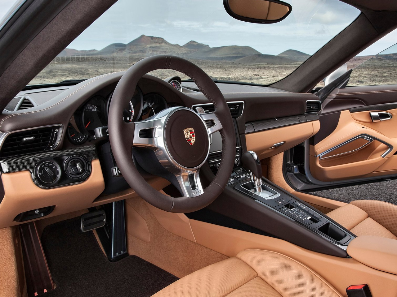 2014 Porsche 911 Turbo S Interior
